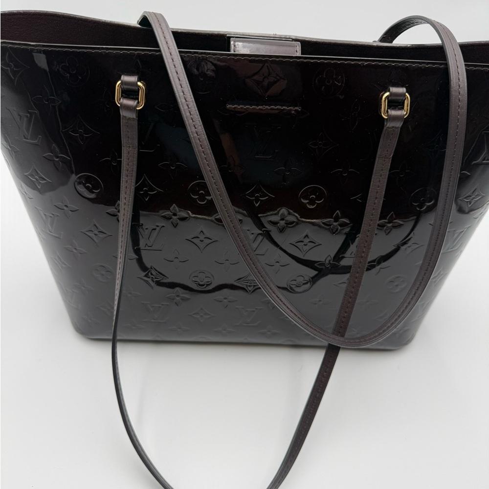Louis Vuitton Vernis Amarante Patent Leather Tote with Matching Wallet - Picture 3 of 16